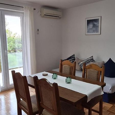 Apartmani Jelena Petrcane Exterior foto